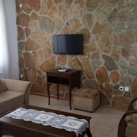 Hotel Cunda Beyaz Balina *