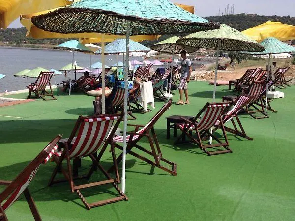 Hotel Cunda Beyaz Balina