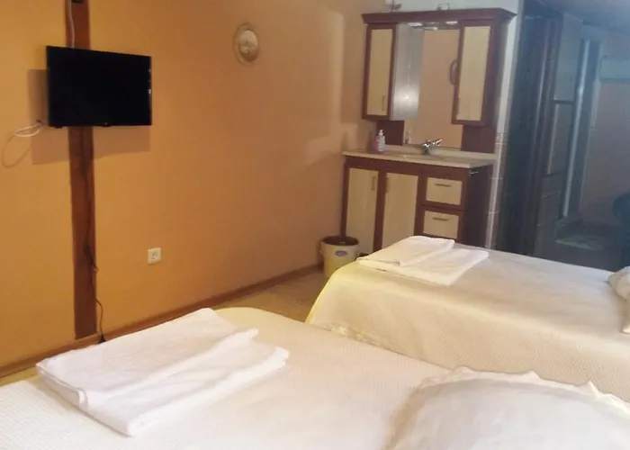 Hotel Cunda Beyaz Balina *