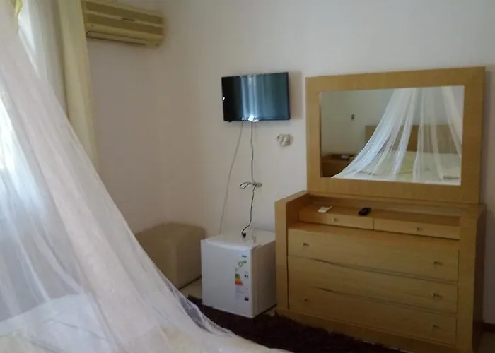 Hotel Cunda Beyaz Balina *