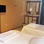 Hotel Cunda Beyaz Balina *