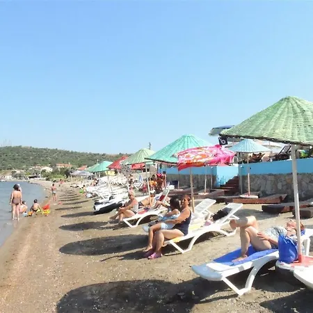 Cunda Beyaz Balina ホテル Ayvalı