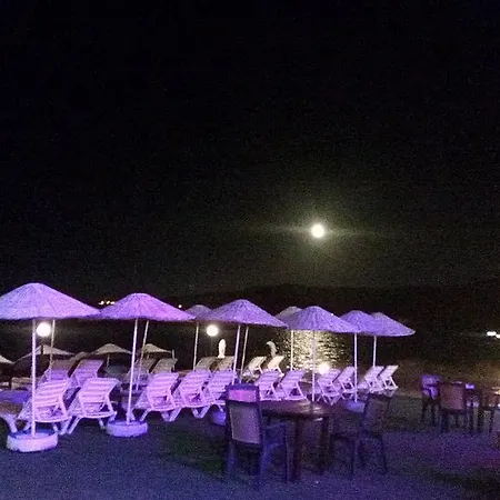 ホテル Cunda Beyaz Balina